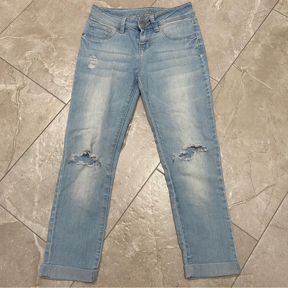Kids YMI Girls Light Wash Blue Distressed Ripped Denim Jeans Size 10 L